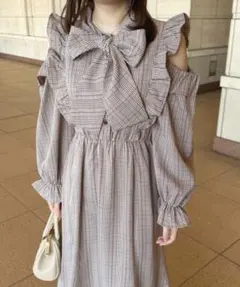 ロングスリーブ肩あきボウタイワンピース