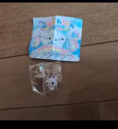 ぷくぷくあわわちゃん　ころんとクリアめじるしチャーム