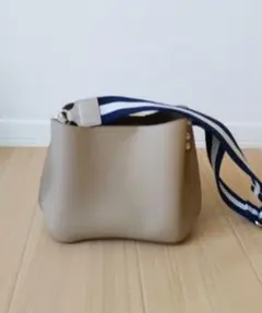 anysis ショルダーバッグ