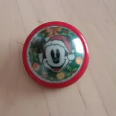 ディズニー ミッキーマウス クリスマス 缶バッジ　TDLのサムネイル
