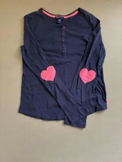 gap キッズ Tシャツ（長袖）ネイビー ハート肘当てのサムネイル