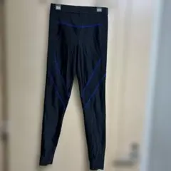 ピップ　Lサイズ スポーツタイツ　フィット感のあるブラックタイツ