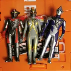 ウルトラマンティガ　ウルトラ怪獣シリーズ　タグ付き　ソフビ　フィギュア