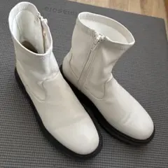 白ブーツ