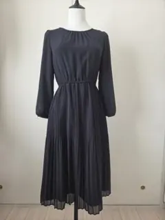 【着用2回・洗える】anySiS フェミニンプリーツ ワンピース ネイビー M