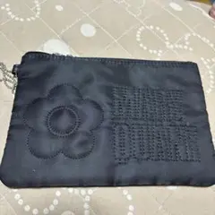MARY QUANT 黒ポーチ フラワーモチーフ