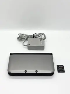 ニンテンドー3DSll シルバーブラック　本体　充電器付き