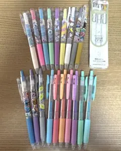 【ジャンク品】ボールペン　ディズニー　uni-boll one SARASAのサムネイル