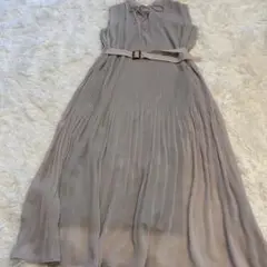 ✨ドゥアルシーヴノースリーブワンピース✨　リボン　グレージュ　ベルト付き