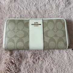 COACHコーチ長財布 ホワイト 長財布