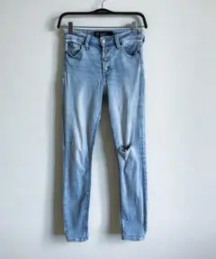 【値下げしました】GAP ハイライズ ユニバーサルレギンス（ 000/23）