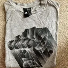 adidas グレー Tシャツ 160サイズ