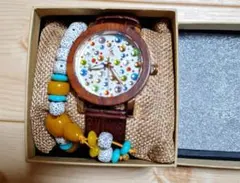 新品☆腕時計☆ぼーぼー鳥☆木製☆ビジュー☆お洒落☆誕生日プレゼントのサムネイル