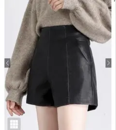 センターラインレザーショートパンツ　グレイル