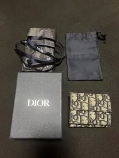 DIOR メンズ　折り財布のサムネイル