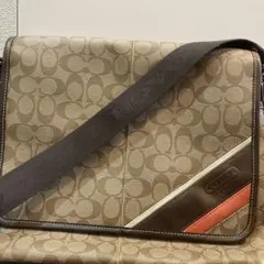 美品コーチ ショルダーバッグCOACH レディースシグネチャー大容量最終値下げ中