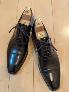 【極美品】メッカリエッロ AERIS ストレートチップ 黒 サイズ6.5 極美品】メッカリエッロ AERIS ストレートチップ 黒 サイズ6.5 - メルカリ