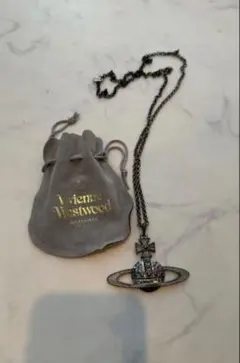 Vivienne Westwood 惑星モチーフネックレス
