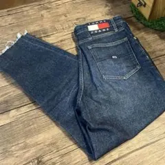 (新品)Tommyjeansデニムクロプトのサムネイル
