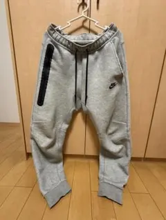 NIKEテック　グレー　M