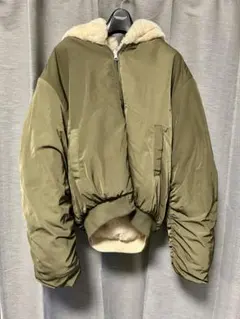 プニュズ フード付きリバーシブルMA-1