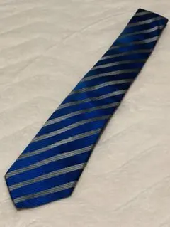 ランバン ネクタイ