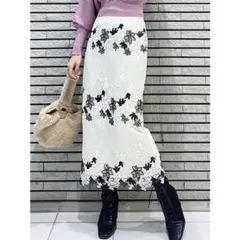 Mercuryduo 配色ケミカルレースタイトスカート