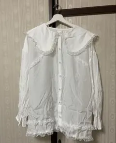 値下げ依頼可！merry jenny サテンシャツ　新作　ブラウス 値下げ依頼可！merry jenny サテンシャツ 新作 ブラウス - メルカリ