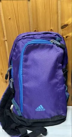 adidas 紫 ボディバッグ