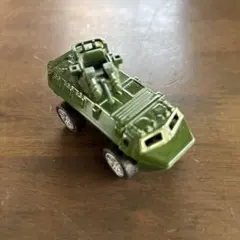 プルバック ダイキャストカー 装甲車
