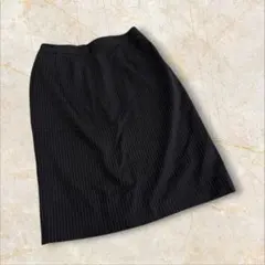 コムサイズム　膝丈スカート　Mサイズ　ブラック　ストライプ　毛のサムネイル