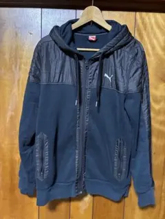 PUMA プーマ　黒フード付きジャケット