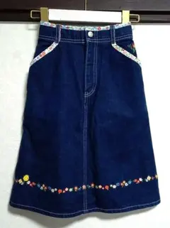 エンジェルブルー♡デニムブルー ♡花柄刺繍♡スカート ♡140cm
