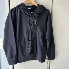 黒でハードと前にフリルがあってとても可愛いですのサムネイル
