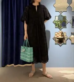 極美品♡ヌキテパ オールインワン 黒花柄 - メルカリ