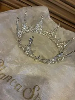 ティアラ　クラウン　王冠 披露宴 結婚式