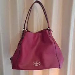 コーチ　美品　ショルダーバッグ　バーガンディ　レザー