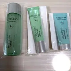 アーティストリー 化粧水。さっぱり、 しっとりモイスチャージェルお試しのサムネイル
