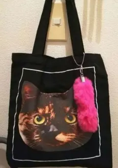 猫フェイストートバッグ　大きな猫プリント　猫トートバッグ　サビ猫