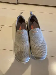 【22.5cm】SKECHERS Hands Free グレー