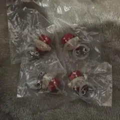 サンリオキャラクターズいちごめじるしアクセサリー　ポムポムプリン