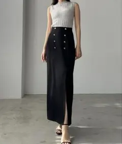 Louere ゴールドボタン前スリットペンシルスカート