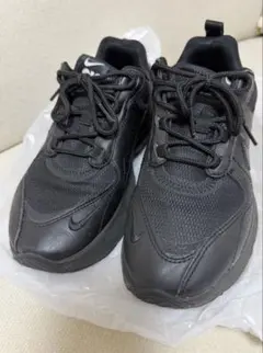 Nike ブラック スニーカー エアクッション付き