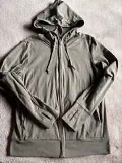 UNIQLO フルジップUVパーカー カーキ M
