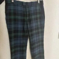 黒と緑のチェック柄スラックスのサムネイル