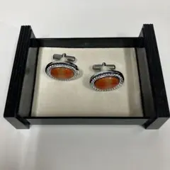 オレンジ石装飾カフリンクス