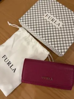 FURLA ピンクキーケース 箱・巾着付き