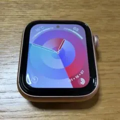 Apple Watch SE 40mm ゴールド アルミニウムケース
