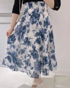 NOELA 花柄フレアスカート