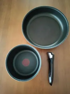 T-fal 軽量フライパン 軽量鍋 着脱ハンドル セット　ガス火専用のサムネイル